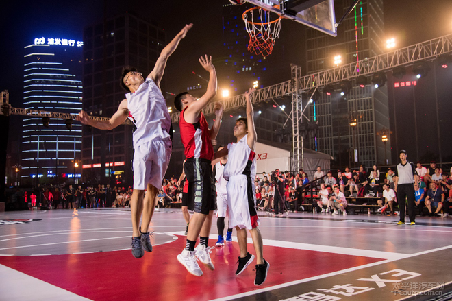 充满足球文 充满足球文