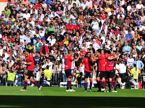 他面临一支 他面临一支