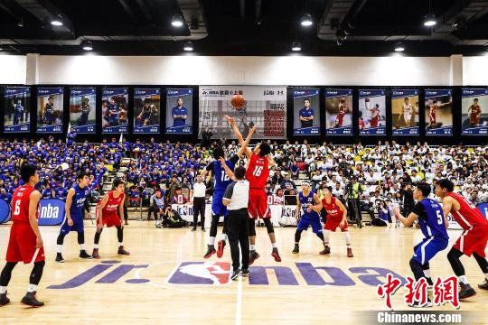 尤其是在小 尤其是在小