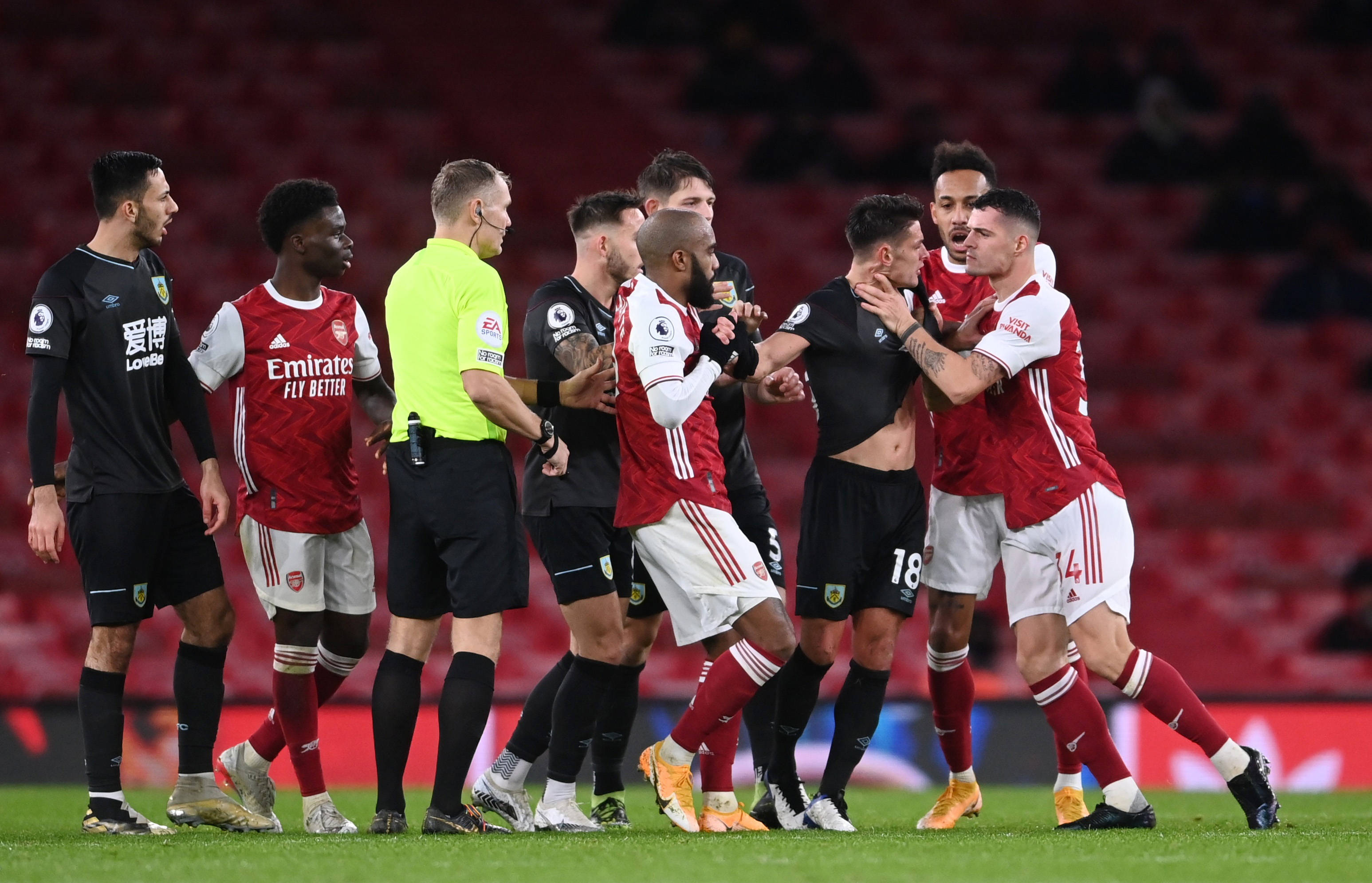 递让防守无 递让防守无