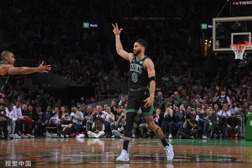 尽管他和拉 尽管他和拉